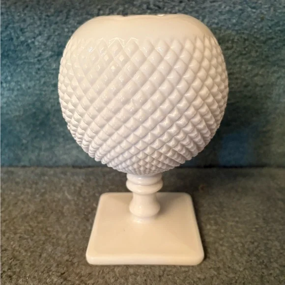 Vintage Westmoreland English Hobnail Ivy Bowl Milk Glass Rose Bowl Vase MINT - Picture 2 of 6